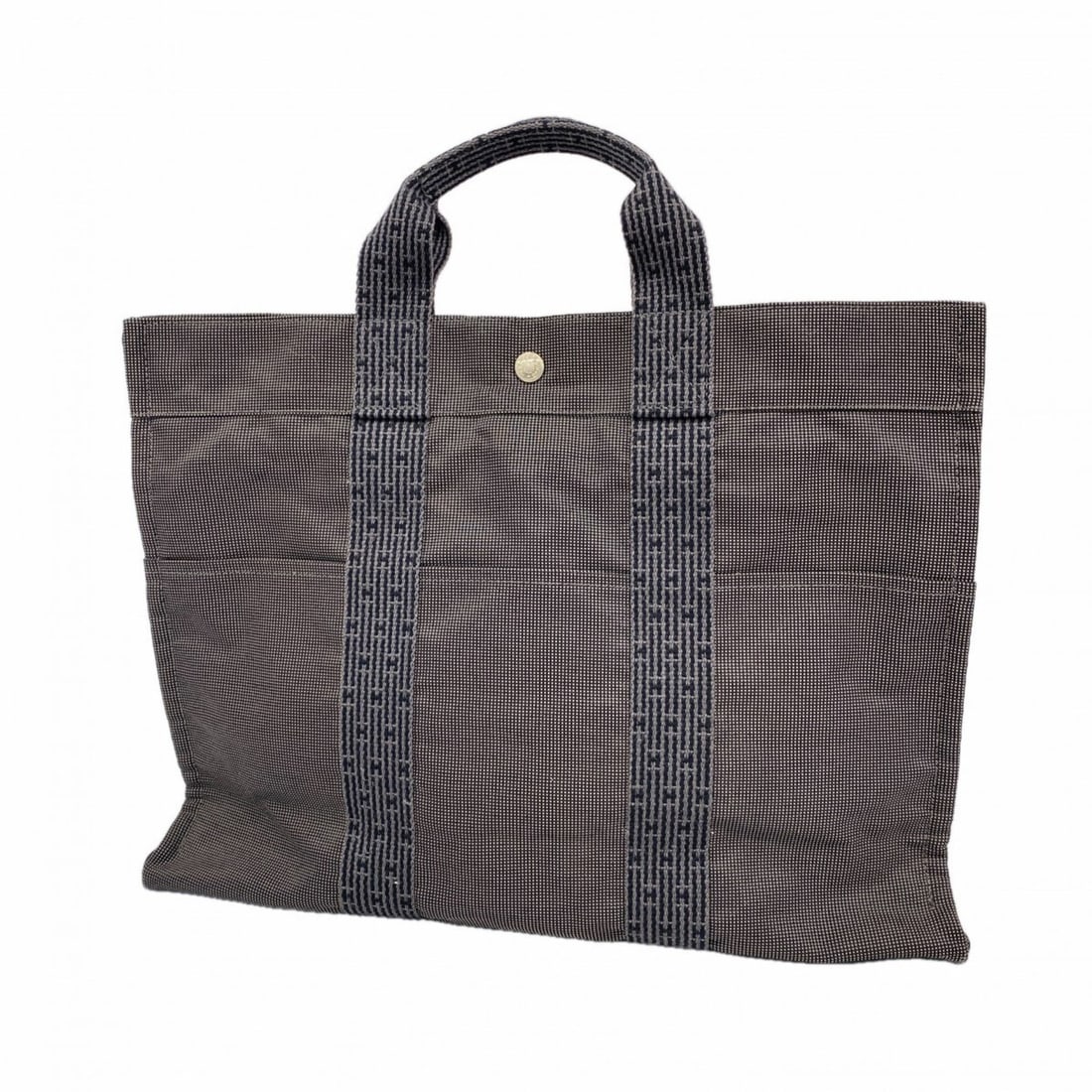 Hermes Hermès Air Line MM Tote Bag, Canvas, Gray, Women's: --- Catalog ---Category: SizeSize (HxWxD): 33cm x 42cm x 11cm / 12.99'' x 16.53'' x 4.33''Category: DesignType: Tote bagColor: GrayGender: WomenMaterial: Canvas Hardware Color: SilverCategory: