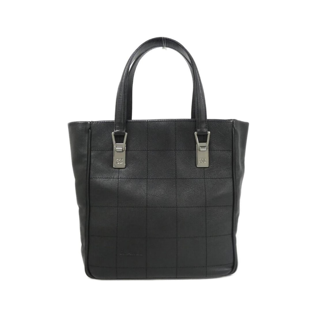 Chanel 21367 handbag: --- Catalog ---Category: SizeSize (HxWxD): 25cm x 32cm x 12cm / 9.84'' x 12.59'' x 4.72''Category: DesignType: HandbagColor: BlackGender: WomenMaterial: Grained Calfskin Category: GeneralMPN: 21367Bra