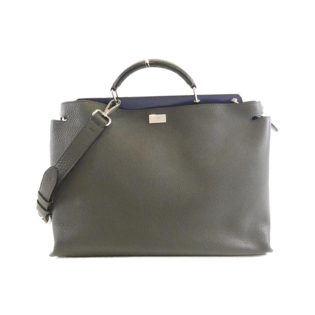 Fendi SELLERIA PEEK A BOO ESSENTIAL 7VA476 A91A handbag: --- Catalog ---Category: SizeSize (HxWxD): 30cm x 41cm x 13cm / 11.81'' x 16.14'' x 5.11''Category: DesignType: HandbagColor: GrayGender: WomenMaterial: Leather Leather/Fur Type: CalfskinCategory: Gen