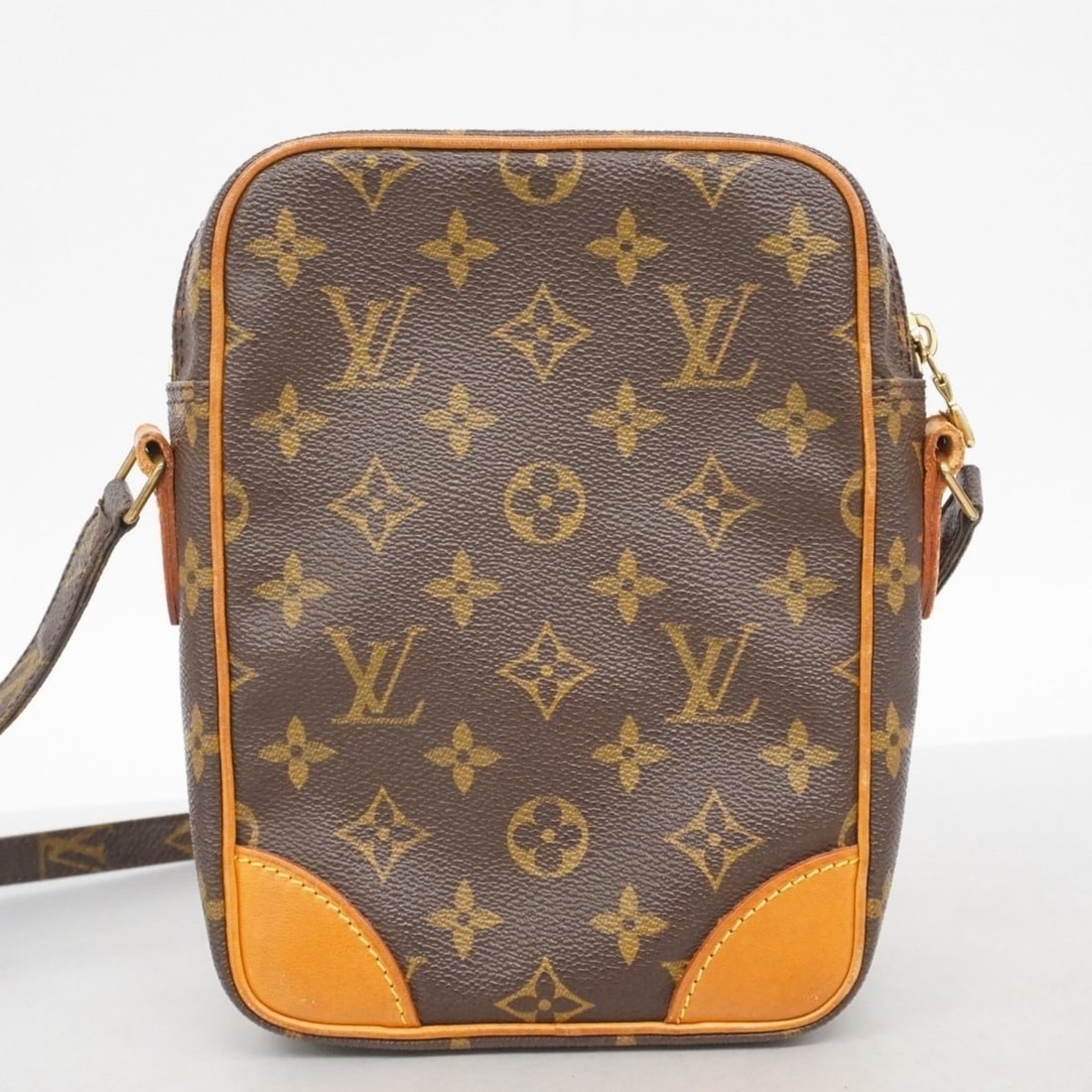 Chanel AB7908 Brooch - 15