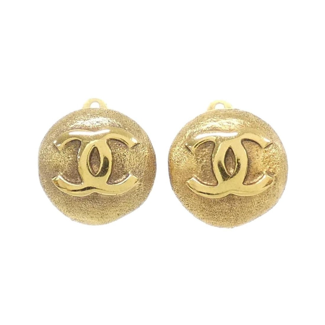 Chanel Earrings: --- Catalog ---Category: SizeSize (HxWxD): 20.00mm x 20.00mm / 0.79'' x 0.79''Category: DesignType: Clip earringsColor: GoldGender: WomenCategory: GeneralBrand: Chanel--- Item List ---Section: Conditi