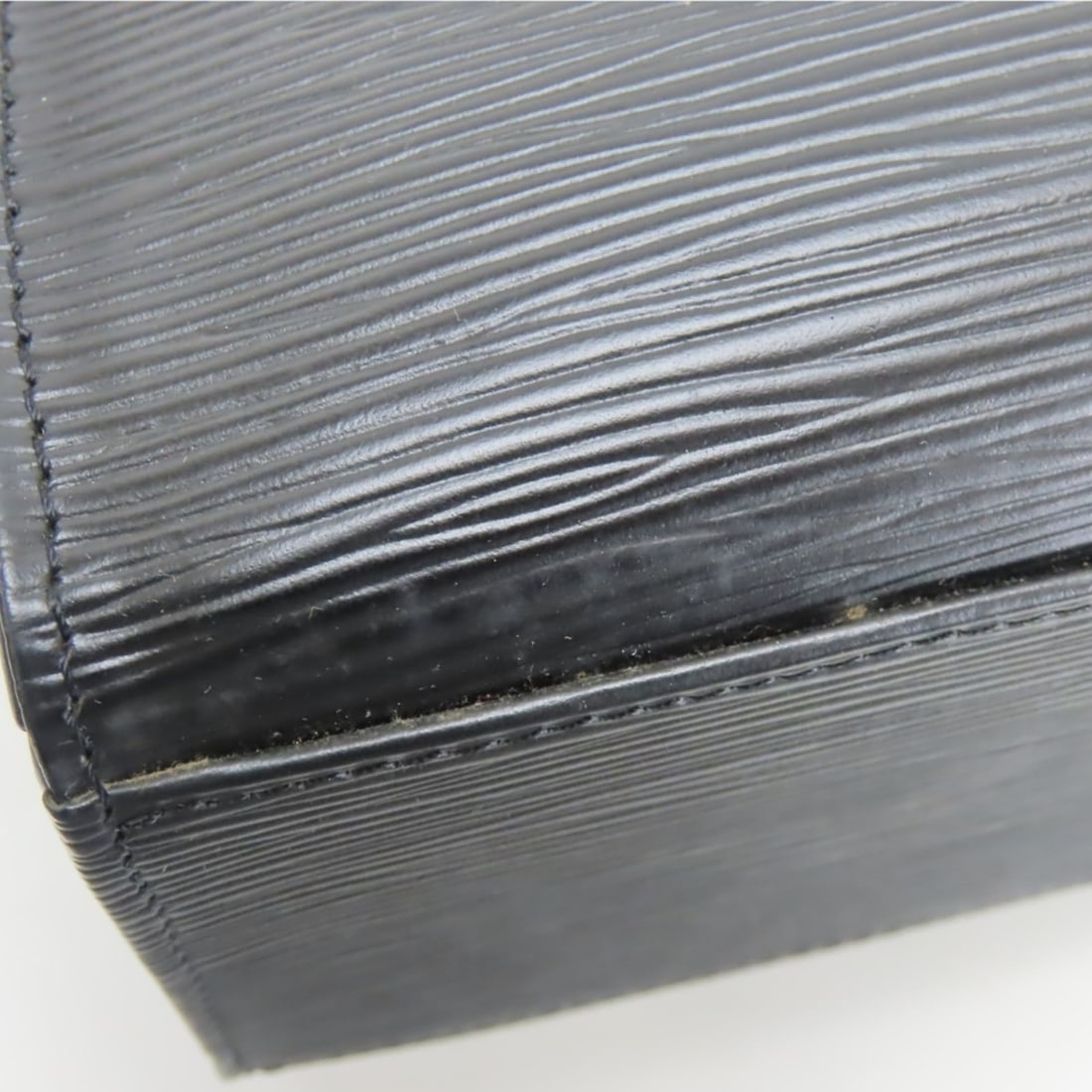 Cartier Love Ring - 9