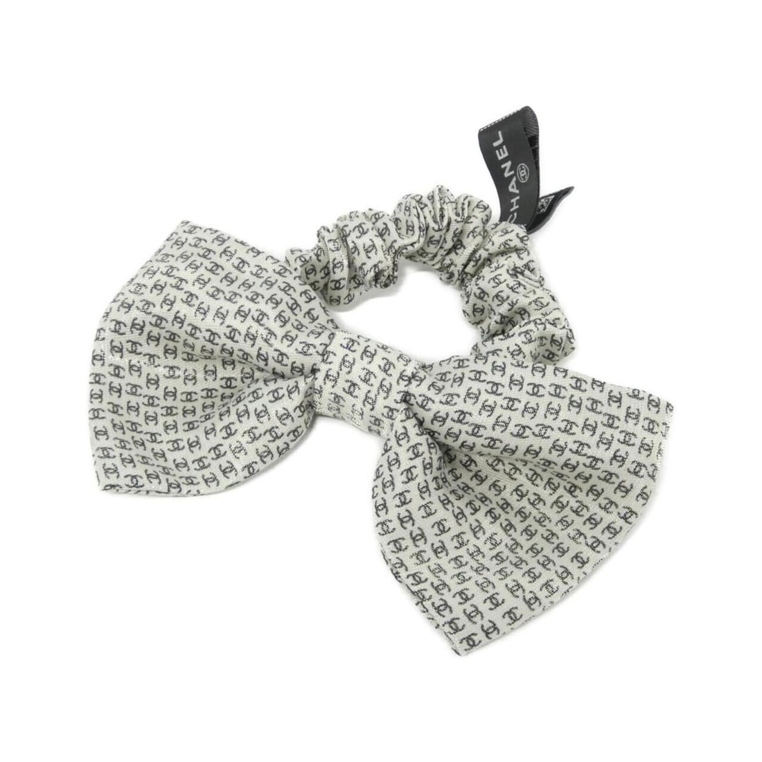 Chanel AAB193 Scrunchie: --- Catalog ---Category: SizeSize (LxW): 15cm x 2.5cm / 5.9'' x 0.98''Category: DesignType: ScrunchieColor: Black, IvoryGender: WomenMaterial: SilkCategory: GeneralBrand: Chanel--- Item List