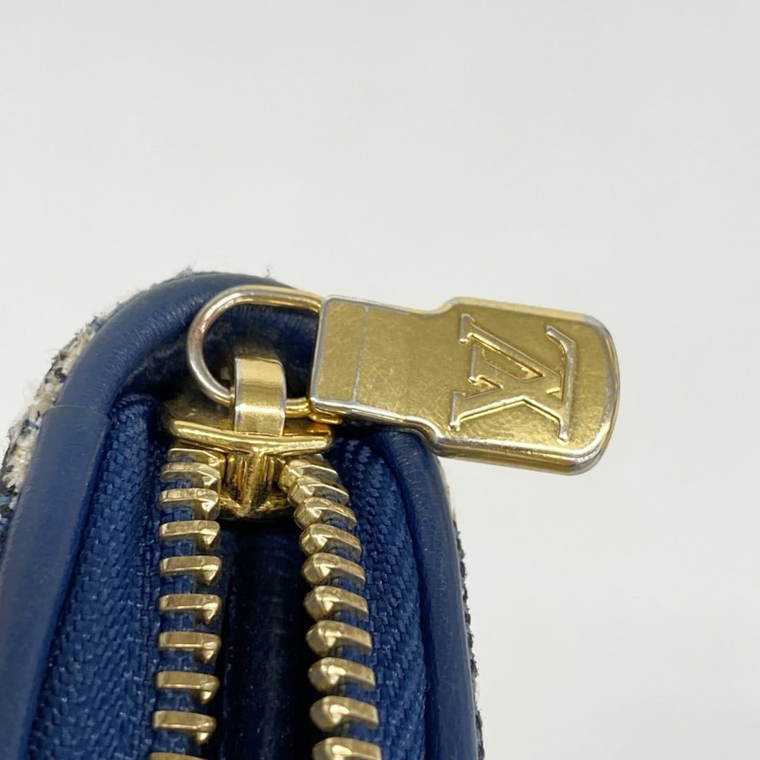 Chanel shoulder bag - 12