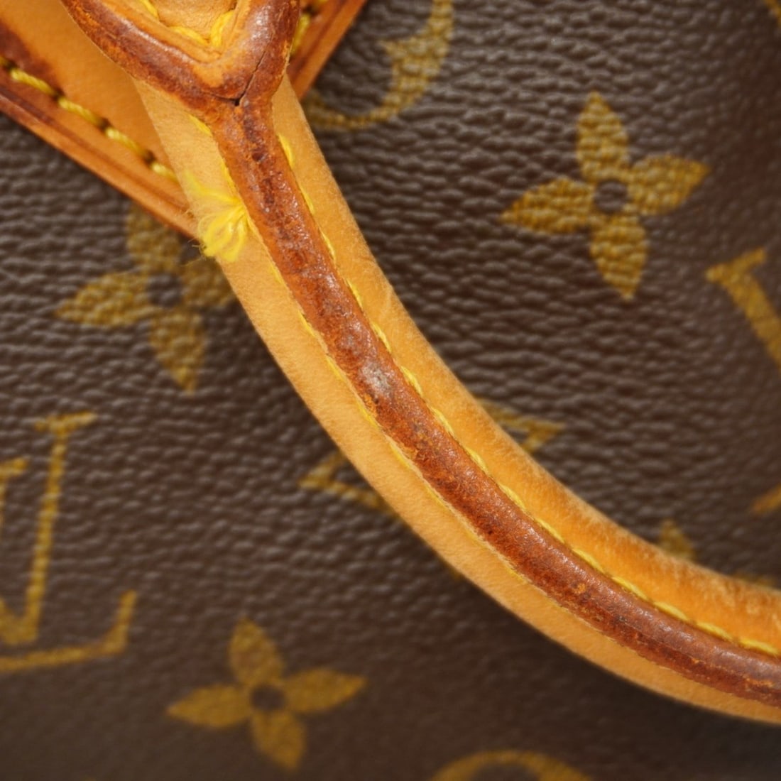 Chanel 93748 Backpack - 16