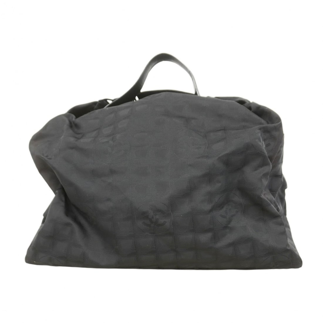 Chanel New Travel Boston Bag, Nylon, Black, Women's: --- Catalog ---Category: SizeSize (HxWxD): 32cm x 46cm x 26cm / 12.59'' x 18.11'' x 10.23''Category: DesignType: Boston bagColor: BlackGender: WomenMaterial: Nylon Category: GeneralBrand: Chanel---