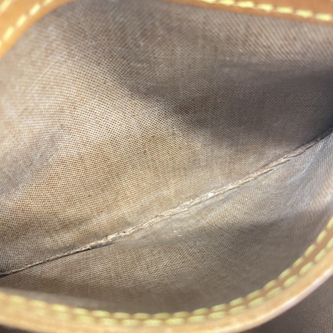 Chanel AB7908 Brooch - 10