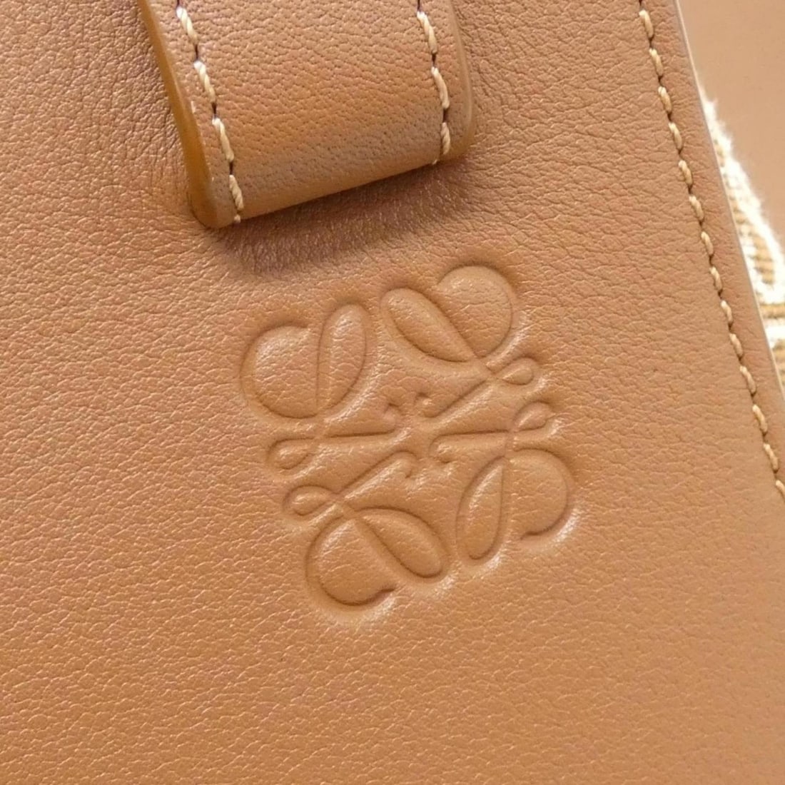 Loewe Hammock Small Shoulder Bag A538S35X43 - 4