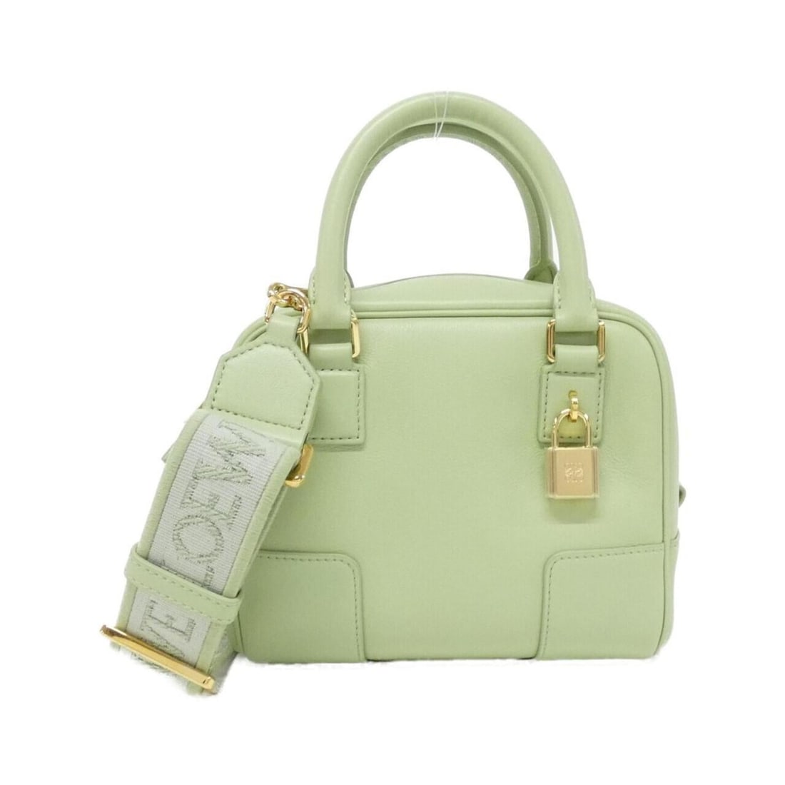 Loewe Amazona 16 Square 16cm Handbag A039N21X01: --- Catalog ---Category: SizeSize (HxWxD): 14cm x 16cm x 8cm / 5.51'' x 6.29'' x 3.14''Category: DesignType: HandbagColor: Green, Pale greenGender: WomenMaterial: Leather Leather/Fur Type:
