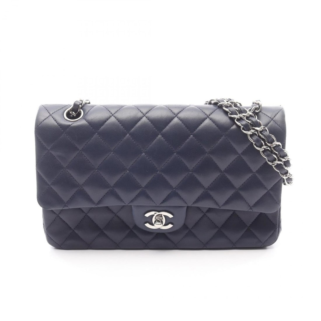 CHANEL Matelasse Double Flap Shoulder Bag/Handbag in Lambskin (Sheepskin) for Women, Navy: --- Catalog ---Category: SizeSize (HxWxD): 16cm x 25cm x 6.5cm / 6.29'' x 9.84'' x 2.55''Category: DesignType: Handbag, Shoulder bagColor: NavyGender: WomenMaterial: Leather Leather/Fur Type: Lambskin