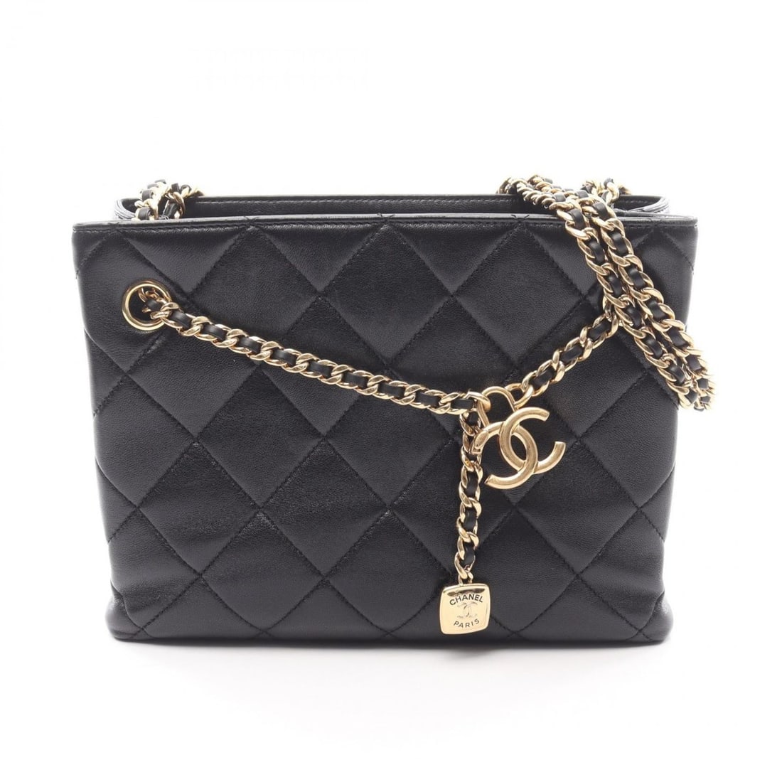 CHANEL Matelasse Small Shopping Bag, Shoulder Handbag, Lambskin Leather, Women's, Black, AS5743: --- Catalog ---Category: SizeSize (HxWxD): 19cm x 24cm x 7cm / 7.48'' x 9.44'' x 2.75''Category: DesignType: Handbag, Shopping bag, Shoulder bagColor: BlackGender: WomenMaterial: Leather Leather/Fur T