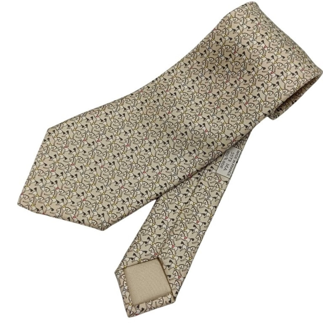 HERMES Men's Beige Silk Tie with Horse Print: --- Catalog ---Category: SizeWidth: 9cm / 3.54''Total Length: 148cm / 58.26''Category: DesignType: CravatColor: BeigeGender: MenMaterial: Silk 100%Category: GeneralBrand: Hermes--- Item List ---Sectio