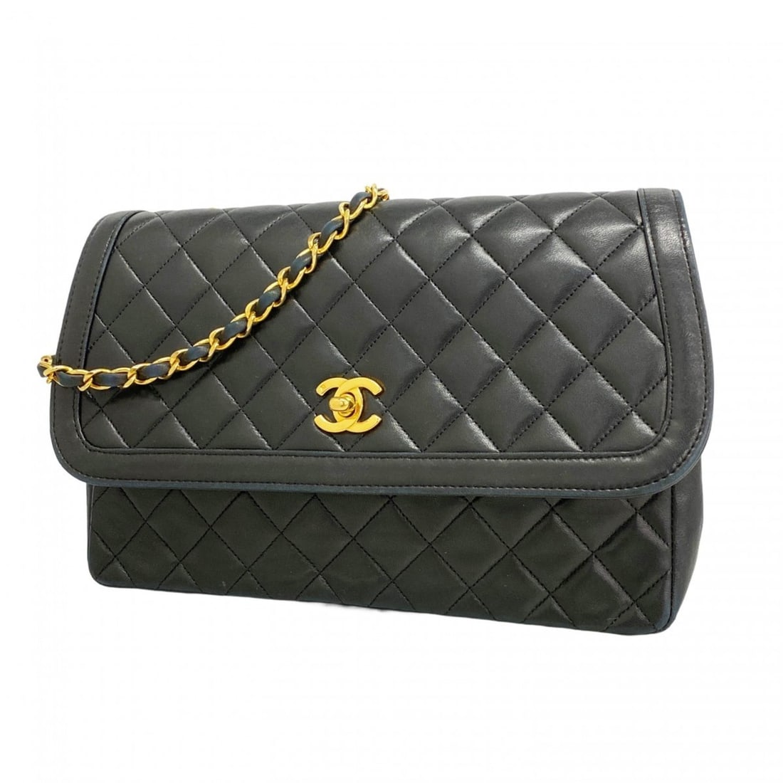 Chanel Matelasse Shoulder Bag with Chain Bag, Lambskin, Black, Women's: --- Catalog ---Category: SizeSize (HxWxD): 18cm x 26.5cm x 8cm / 7.08'' x 10.43'' x 3.14''Category: DesignType: Shoulder bagColor: BlackGender: WomenMaterial: Leather Hardware Color: GoldLeather/Fur T