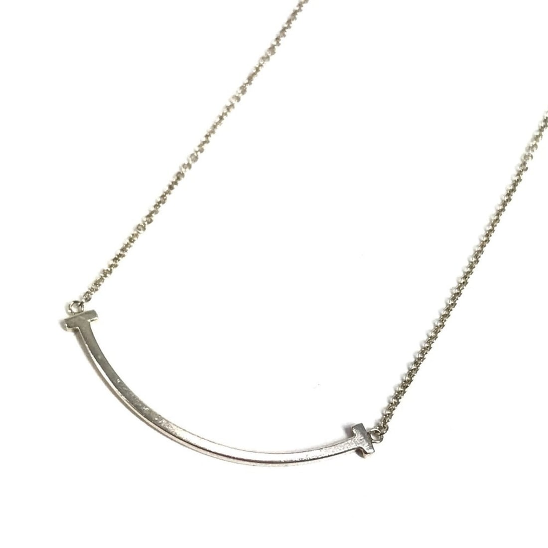 TIFFANY & Co. Tiffany T Smile Jewelry Accessory Chain Necklace in AG925 Silver for Women: --- Catalog ---Category: SizeNeck Circumference: 40 cm / 15.74''Category: DesignColor: SilverMetal: SilverGender: WomenMaterial: Silver 925Metal Purity: Silver925Necklace Type: NecklaceCategory: Gener