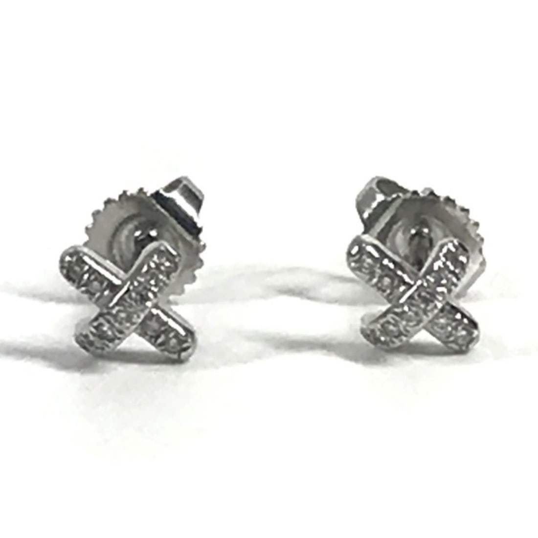 TIFFANY & Co. Tiffany Platinum Cross Diamond Earrings, Pt950, Women's, Silver: --- Catalog ---Category: SizeWeight: 2g / 0.07oz.Category: DesignType: Stud earringsColor: SilverMetal: PlatinumStone: DiamondGender: WomenMaterial: Platinum 950Metal Purity: Platinum950Category: Gene