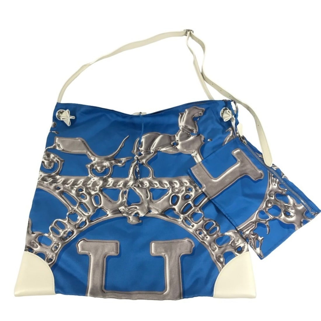 HERMES Silky City GM bag with pouch. Crossbody/shoulder in silk and leather. Women's white.: --- Catalog ---Category: SizeSize (HxWxD): 38cm x 39cm / 14.96'' x 15.35''Category: DesignType: Shoulder bagColor: Blue, WhiteGender: Men,WomenMaterial: Silk , Leather Category: GeneralBrand: