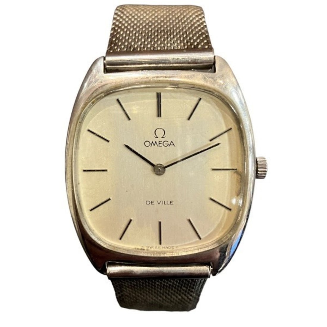 Omega De Ville Manual Winding Silver Dial Watch Women's Wristwatch: --- Catalog ---Category: SizeWrist Size: 15.5cm - 21.5cm / 6.1'' - 8.46''Case Diameter: 31mm / 1.22''Category: DesignType: WristwatchGender: WomenColor (Dial): SilverMaterial (Band): Stainless steelMa