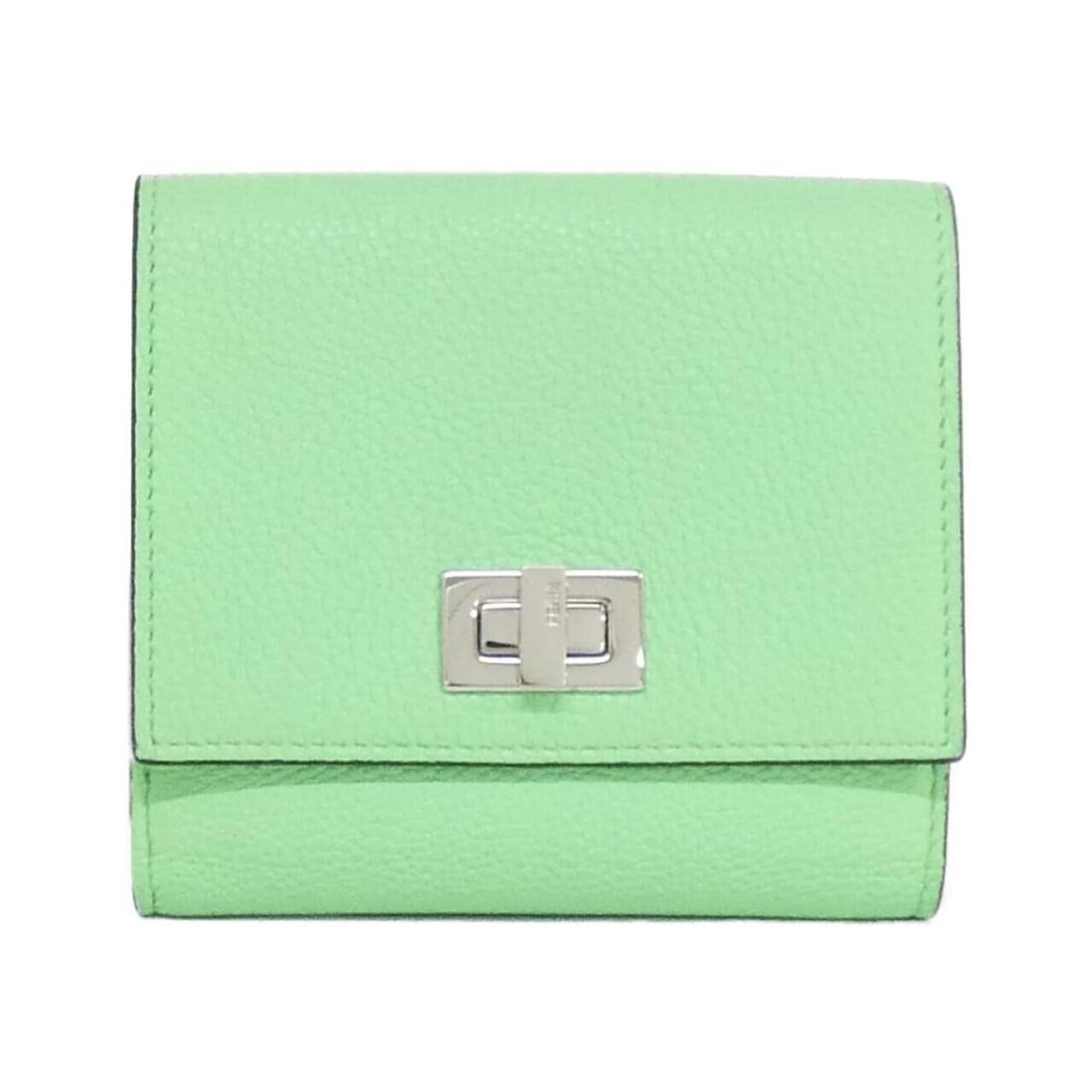 Fendi SELLERIA Peekaboo 8M0438 A91B Wallet: --- Catalog ---Category: SizeSize (HxWxD): 11cm x 12cm x 2cm / 4.33'' x 4.72'' x 0.78''Category: DesignType: Wallet (bi-fold)Color: Light greenGender: WomenMaterial: Leather Leather/Fur Type: