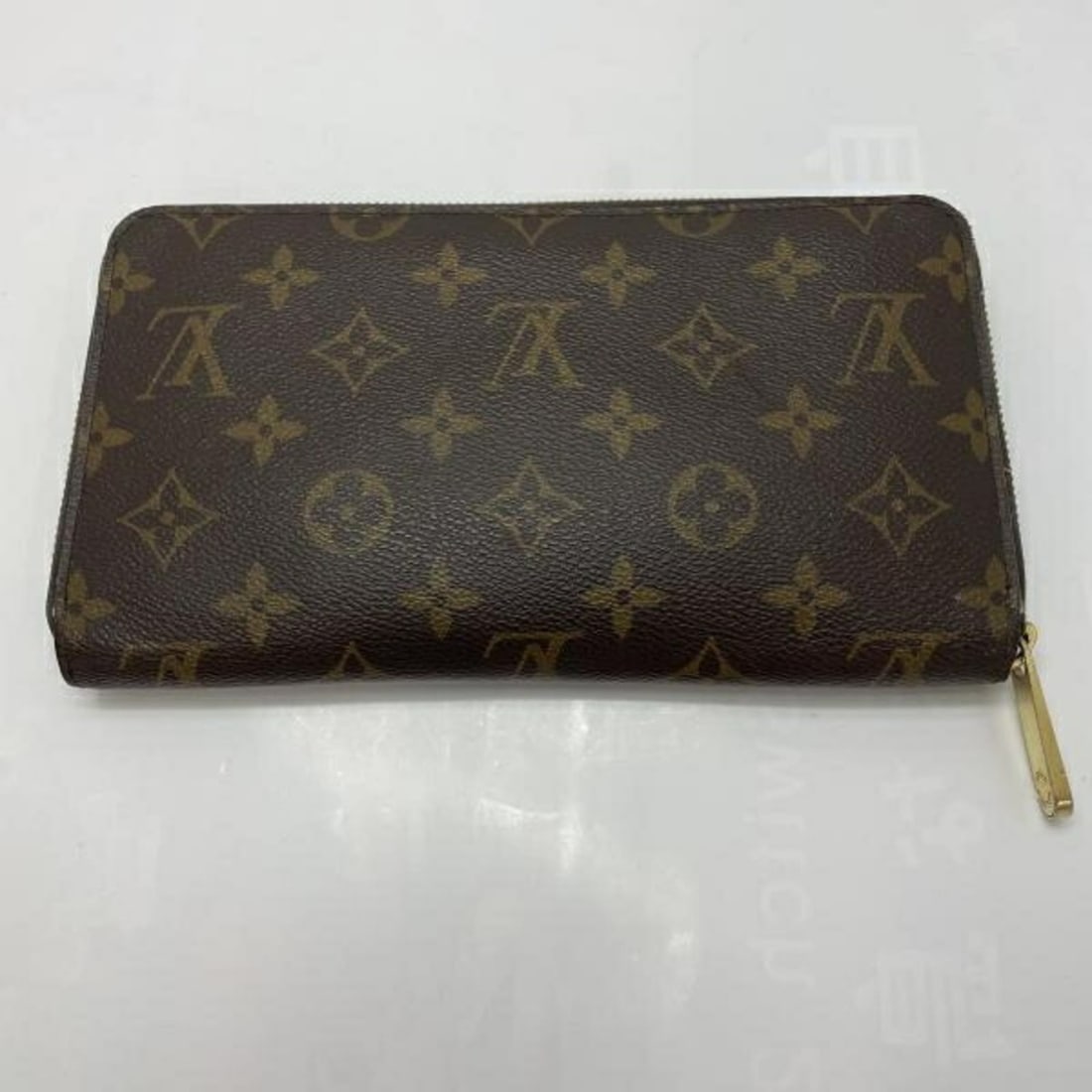 LOUIS VUITTON Monogram Zippy Organizer M62581 Long Wallet Louis Vuitton: --- Catalog ---Category: SizeSize (HxWxD): 11.5cm x 20.5cm / 4.52'' x 8.07''Category: DesignType: Long wallet (bi-fold)Color: BrownGender: Men,WomenMaterial: Monogram Category: GeneralBrand: Louis Vui