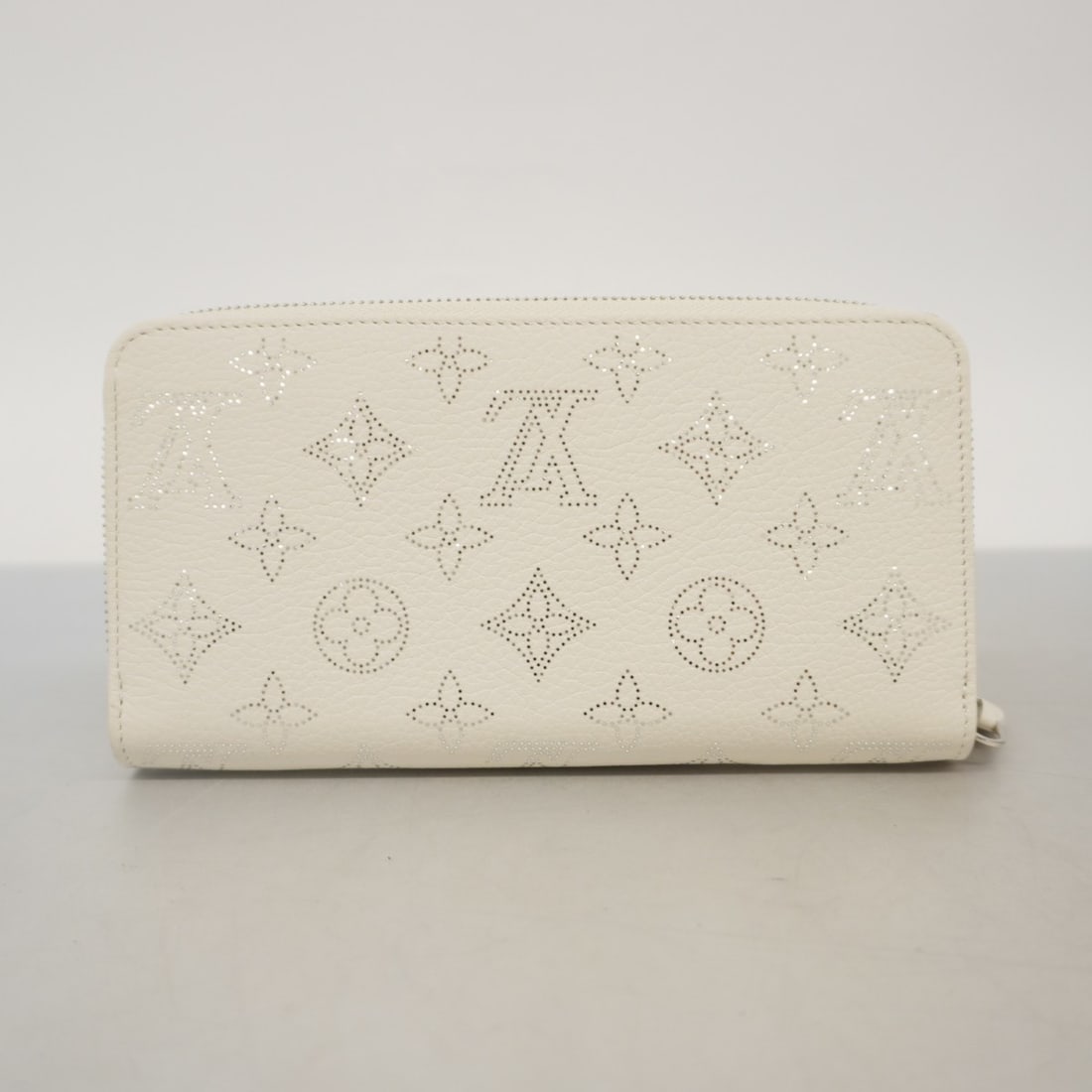 Louis Vuitton Monogram Split M77119 Scarf - 12