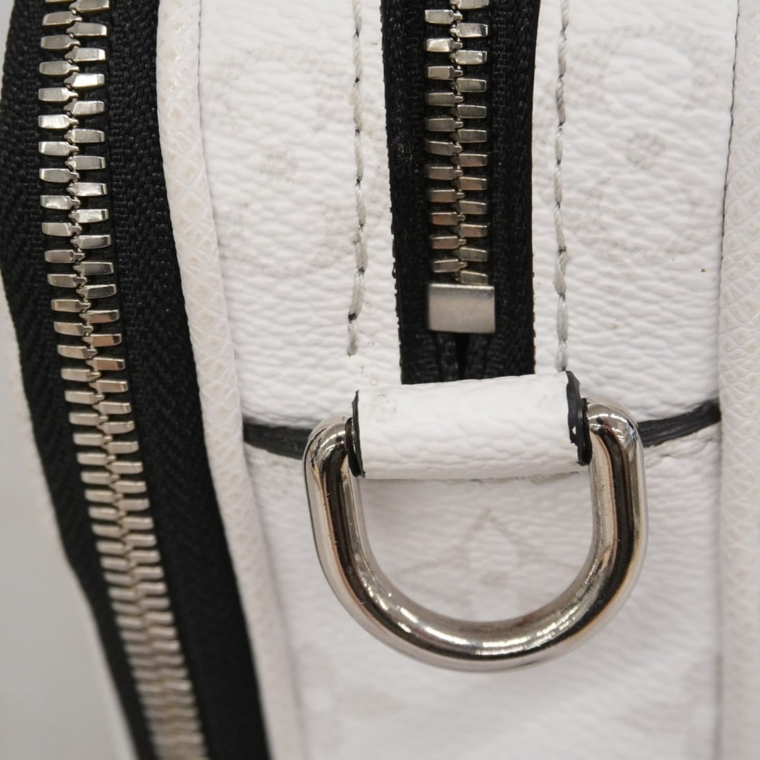 Chanel 1804 handbag - 11