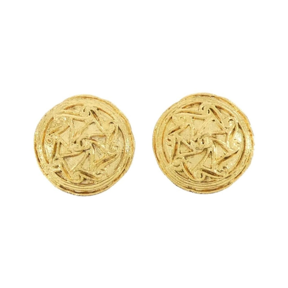 Chanel Earrings: --- Catalog ---Category: SizeSize (HxWxD): 28.00mm x 28.00mm / 1.10'' x 1.10''Category: DesignType: Clip earringsColor: GoldGender: WomenCategory: GeneralBrand: Chanel--- Item List ---Section: