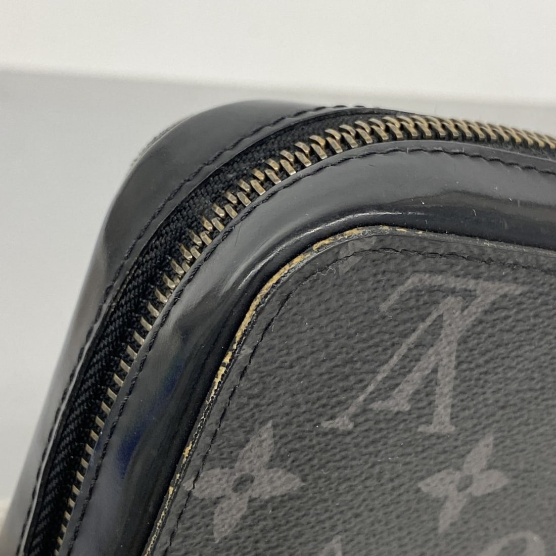 Louis Vuitton Monogram Eclipse Soft Trunk M44730 Shoulder Bag - 8