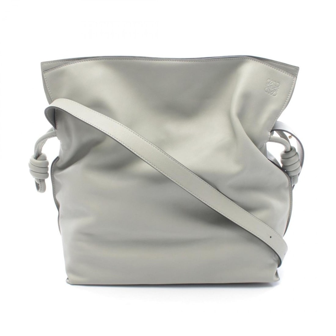 LOEWE Flamenco Clutch Large Shoulder Bag/Handbag Leather Women's Gray: --- Catalog ---Category: SizeSize (HxWxD): 33cm x 31cm x 13cm / 12.99'' x 12.2'' x 5.11''Category: DesignType: Handbag, Shoulder bagColor: GrayGender: WomenMaterial: Leather Category: GeneralBrand: Lo