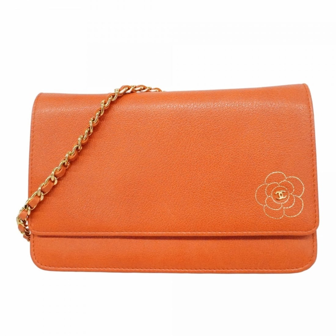 Chanel Camellia Chain Shoulder Wallet in Orange Red Leather for Women: --- Catalog ---Category: SizeSize (HxWxD): 13cm x 19cm x 1.5cm / 5.11'' x 7.48'' x 0.59''Category: DesignType: Chain/Shoulder walletColor: Orange redGender: WomenMaterial: Leather Category: GeneralBra