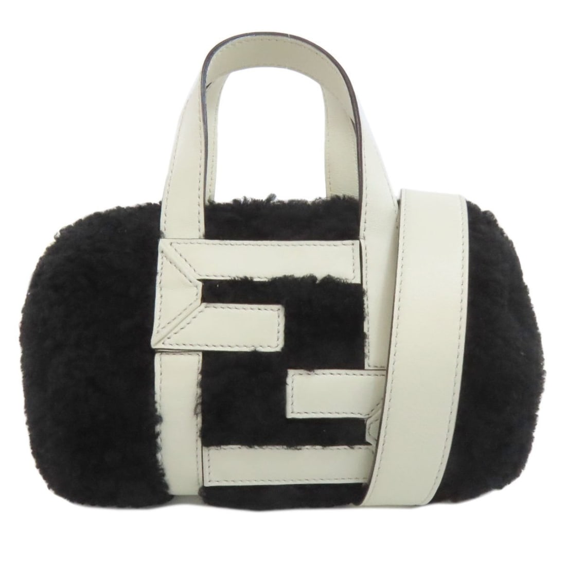 FENDI 2-Way Handbag Mouton/Calf Leather Women's: --- Catalog ---Category: SizeSize (HxWxD): 15cm x 23cm x 11cm / 5.9'' x 9.05'' x 4.33''Strap Length: 12cm - 130cm / 4.72'' - 51.18''Handle Length: 22cm / 8.66''Category: DesignType: HandbagColor: Blac
