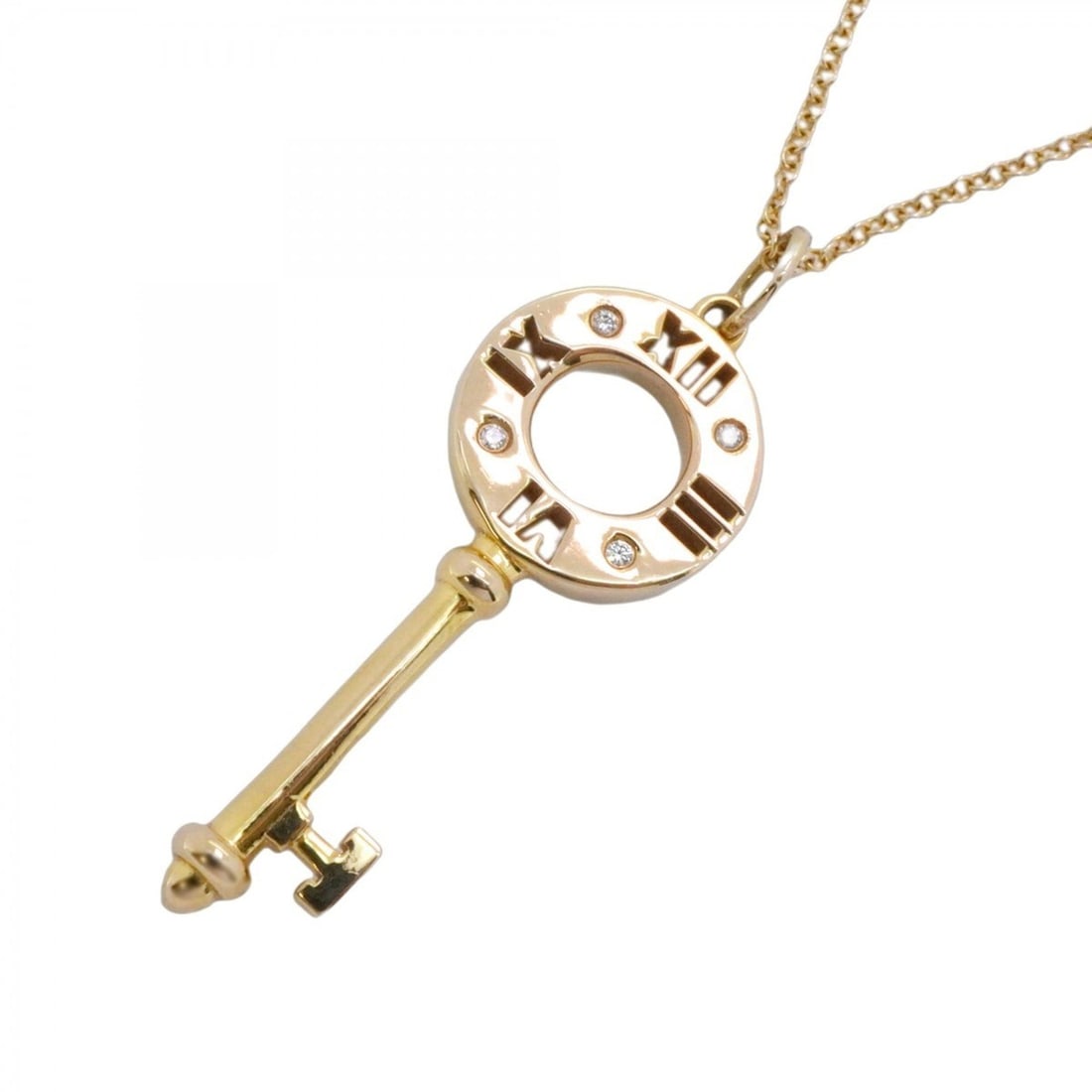 Tiffany Atlas Key 4PD Necklace in 18KYG Yellow Gold with Diamonds for Women: --- Catalog ---Category: SizePendant Size: 35mm x 11.9mm / 1.37'' x 0.46''Neck Circumference: 41 cm / 16.14''Category: DesignStone: DiamondGender: WomenMaterial: Yellow gold (18K)Necklace Type: Neckla