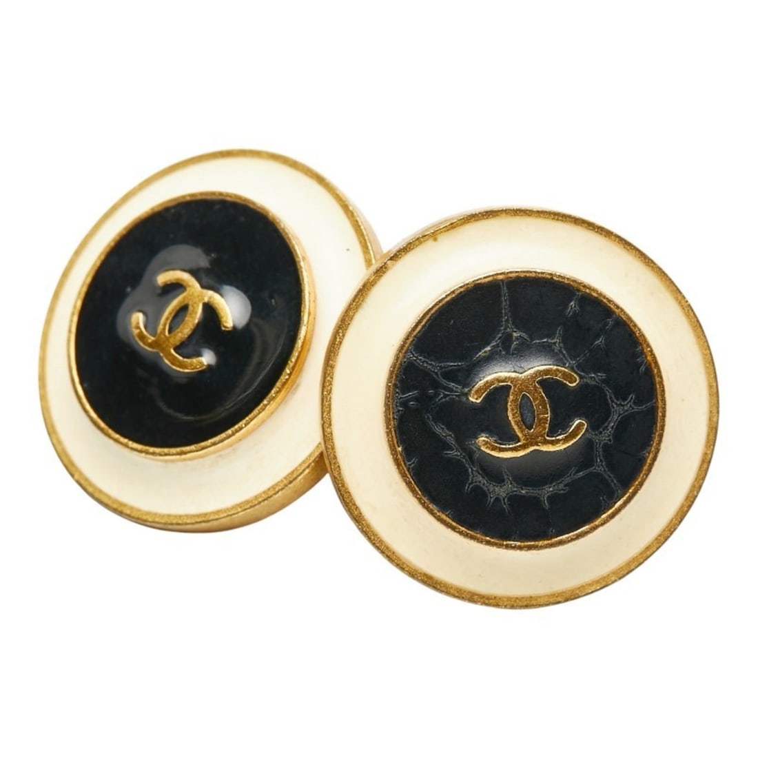 CHANEL Coco Mark Vintage Circle Clip Earrings in Black, White, Gold Plated Enamel for Women (1 of 12)