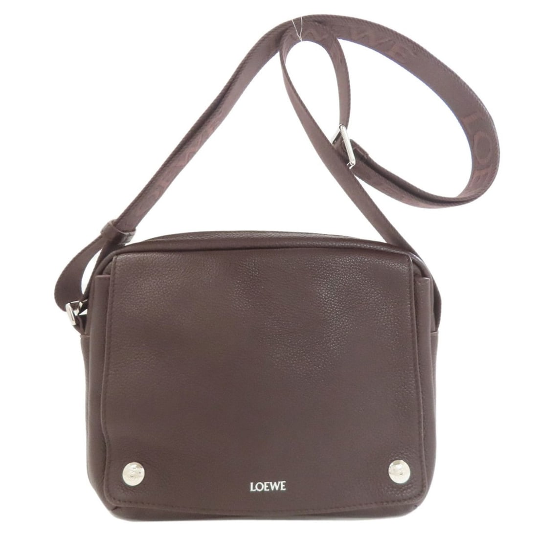 LOEWE Anagram Shoulder Bag in Calfskin for Women: --- Catalog ---Category: SizeSize (HxWxD): 18cm x 23cm x 8cm / 7.08'' x 9.05'' x 3.14''Strap Length: 81cm - 149cm / 31.88'' - 58.66''Category: DesignType: Shoulder bagColor: Dark brownGender: WomenClo