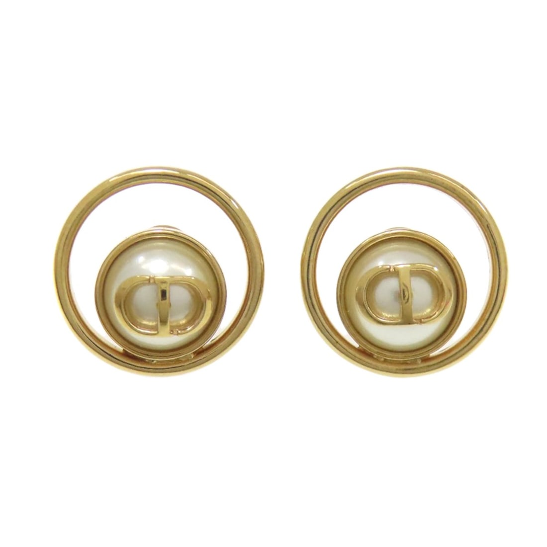 Christian Dior CD logo earrings, metal, women's, CHRISTIAN DIOR: --- Catalog ---Category: SizeSize (HxWxD): 15.00mm x 15.00mm x 6.00mm / 0.59'' x 0.59'' x 0.24''Category: DesignType: Stud earringsColor: GoldGender: WomenCategory: GeneralBrand: Christian Dior--- Ite