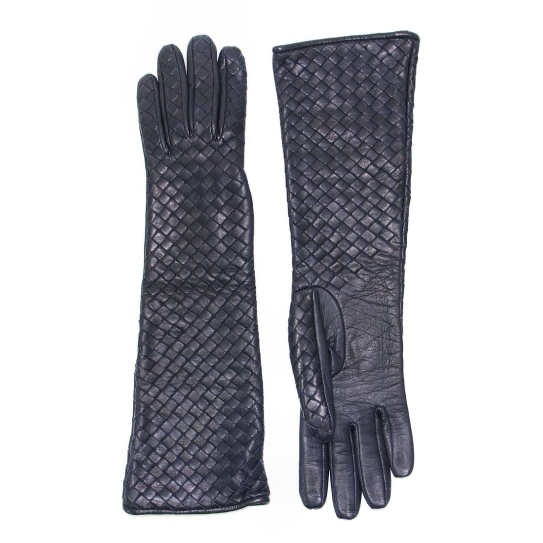 BOTTEGA VENETA Women's Navy Intrecciato Leather Midi Gloves, Size 7 (S), Silk, Mid-Length, K4730: --- Catalog ---Category: SizeTotal Length: 39cm / 15.35''Category: DesignColor: NavyGender: WomenMaterial: Silk , Leather Leather/Fur Type: LambskinCategory: GeneralBrand: Bottega VenetaCountry of Ori