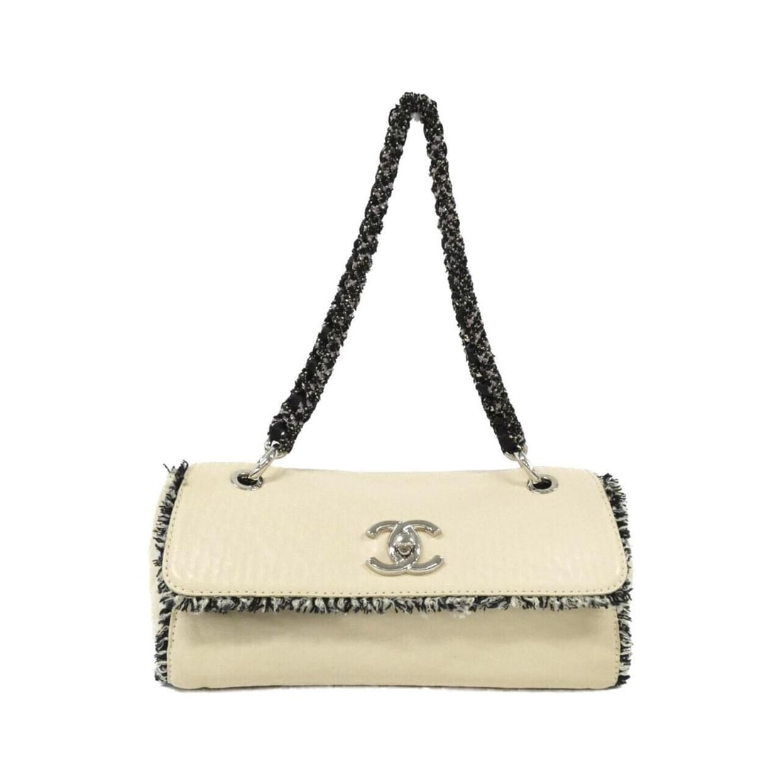 Chanel 47837 Shoulder Bag: --- Catalog ---Category: SizeSize (HxWxD): 15cm x 29cm x 13cm / 5.9'' x 11.41'' x 5.11''Category: DesignType: Shoulder bagColor: IvoryGender: WomenMaterial: Tweed , Leather Hardware Color: