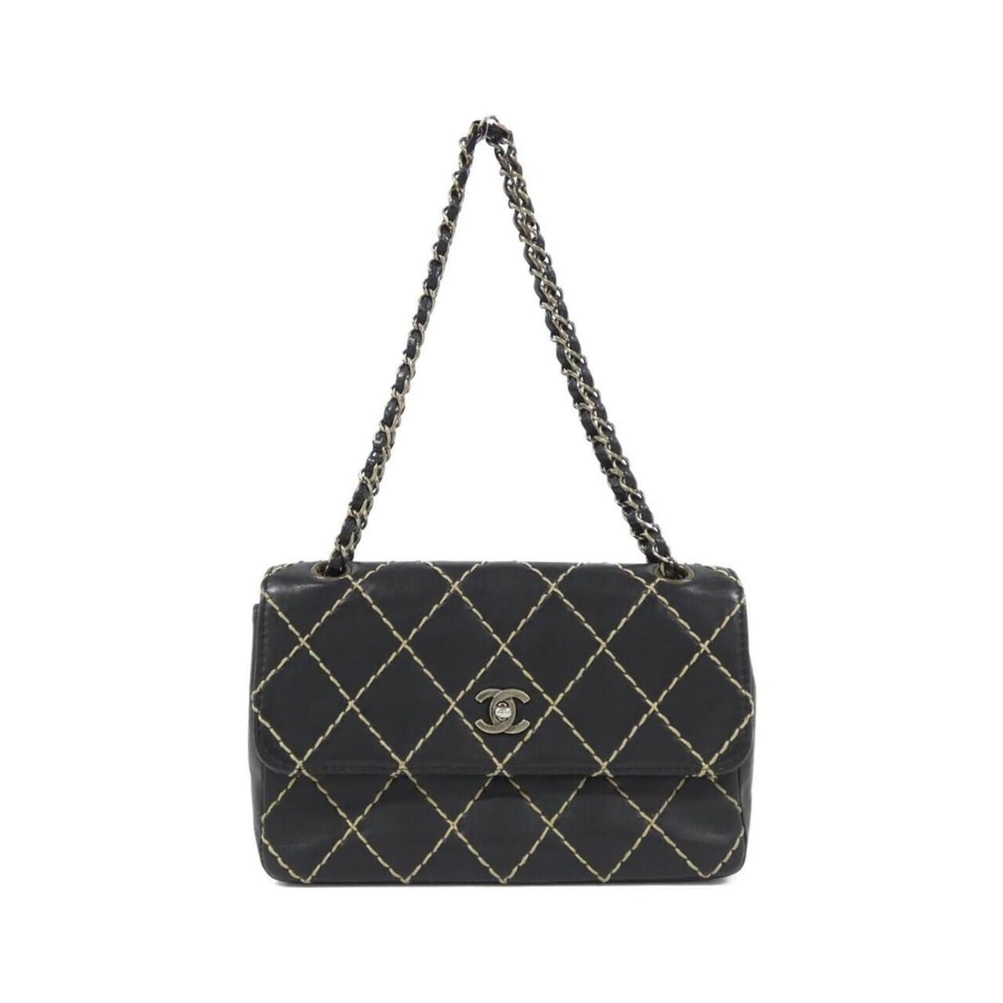 Chanel Wild Stitch Line 14687 Shoulder Bag: --- Catalog ---Category: SizeSize (HxWxD): 17cm x 25cm x 6cm / 6.69'' x 9.84'' x 2.36''Category: DesignType: Shoulder bagColor: Beige, BlackGender: WomenMaterial: Leather Hardware Color: