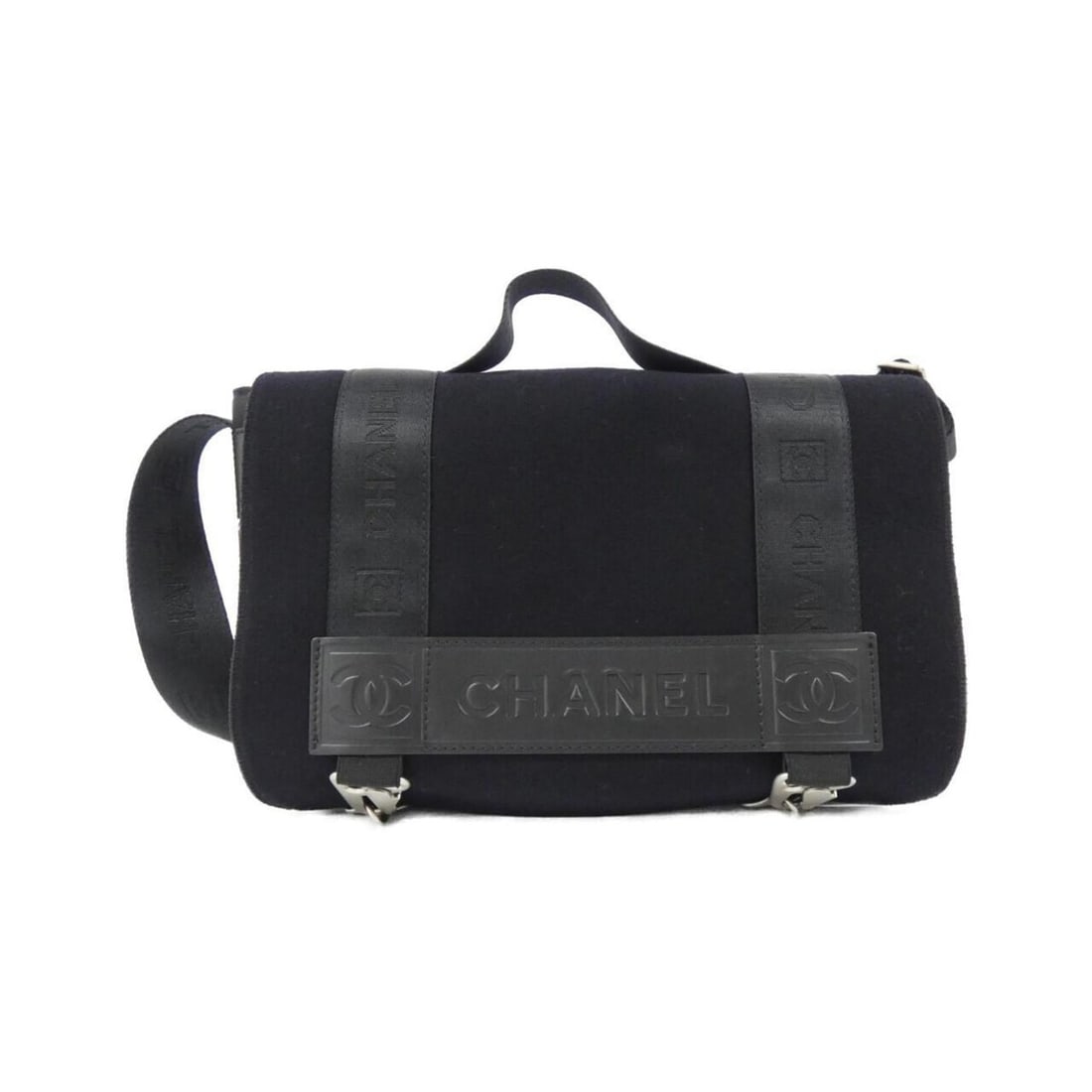 Chanel Sport Line 26169 Shoulder Bag: --- Catalog ---Category: SizeSize (HxWxD): 20cm x 28cm x 8cm / 7.87'' x 11.02'' x 3.14''Category: DesignType: Shoulder bagColor: BlackGender: Men,WomenMaterial: Canvas , Nylon Hardware Color: