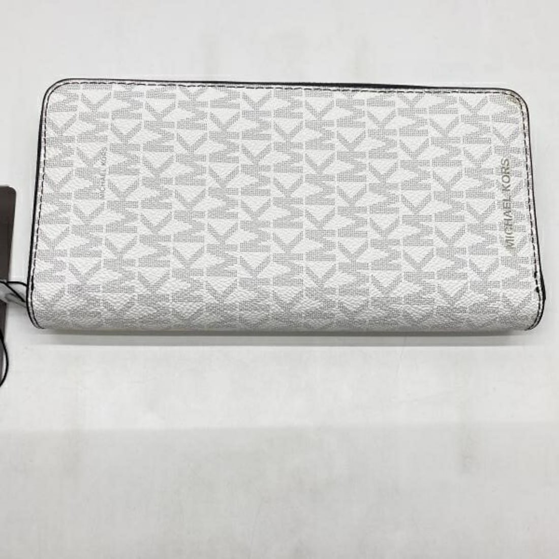 MICHAEL KORS Tech Zip Around Wallet in Bright White, 36U9MCRE3B. (1 of 10)