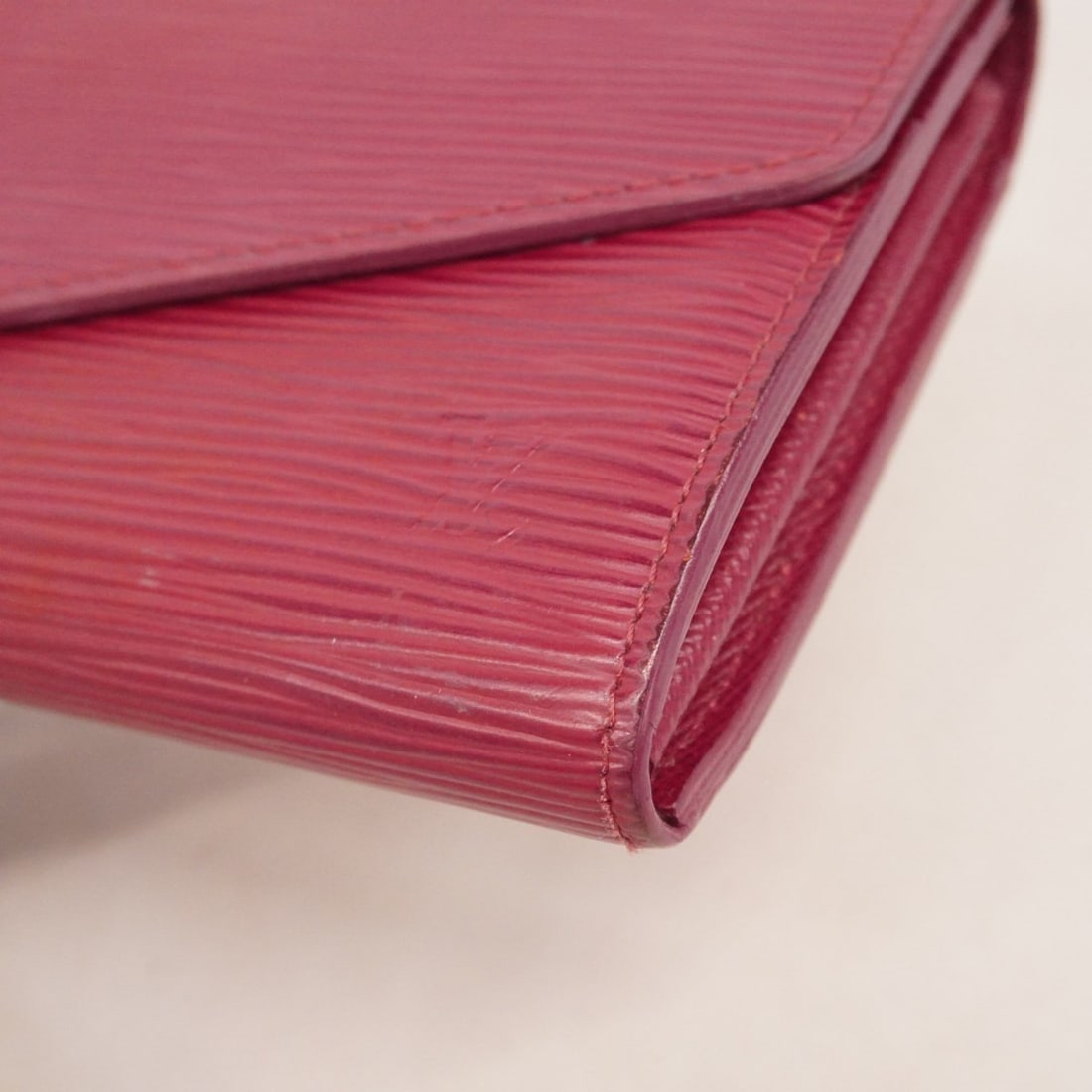 Chanel C Signature Medium Ring - 11