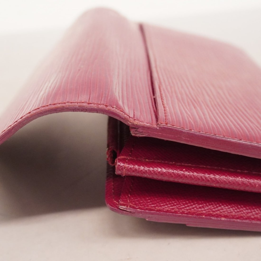 Chanel C Signature Medium Ring - 9