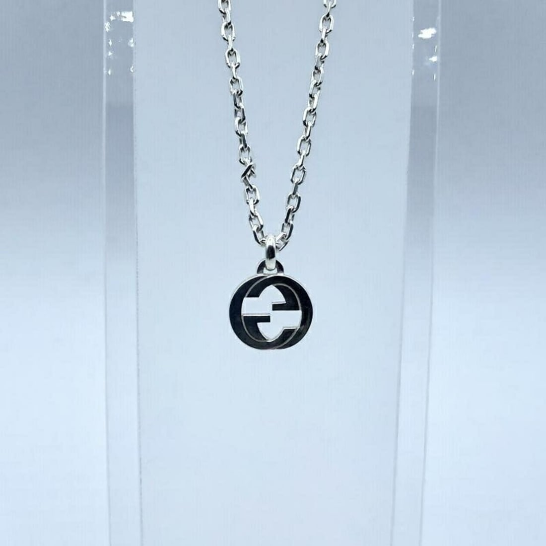 GUCCI Interlocking Necklace Silver Gucci: --- Catalog ---Category: SizePendant Size: 1mm x 1.2mm / 0.03'' x 0.04''Neck Circumference: 49.6 cm / 19.52''Category: DesignColor: SilverGender: Men,WomenNecklace Type: NecklaceCategory: