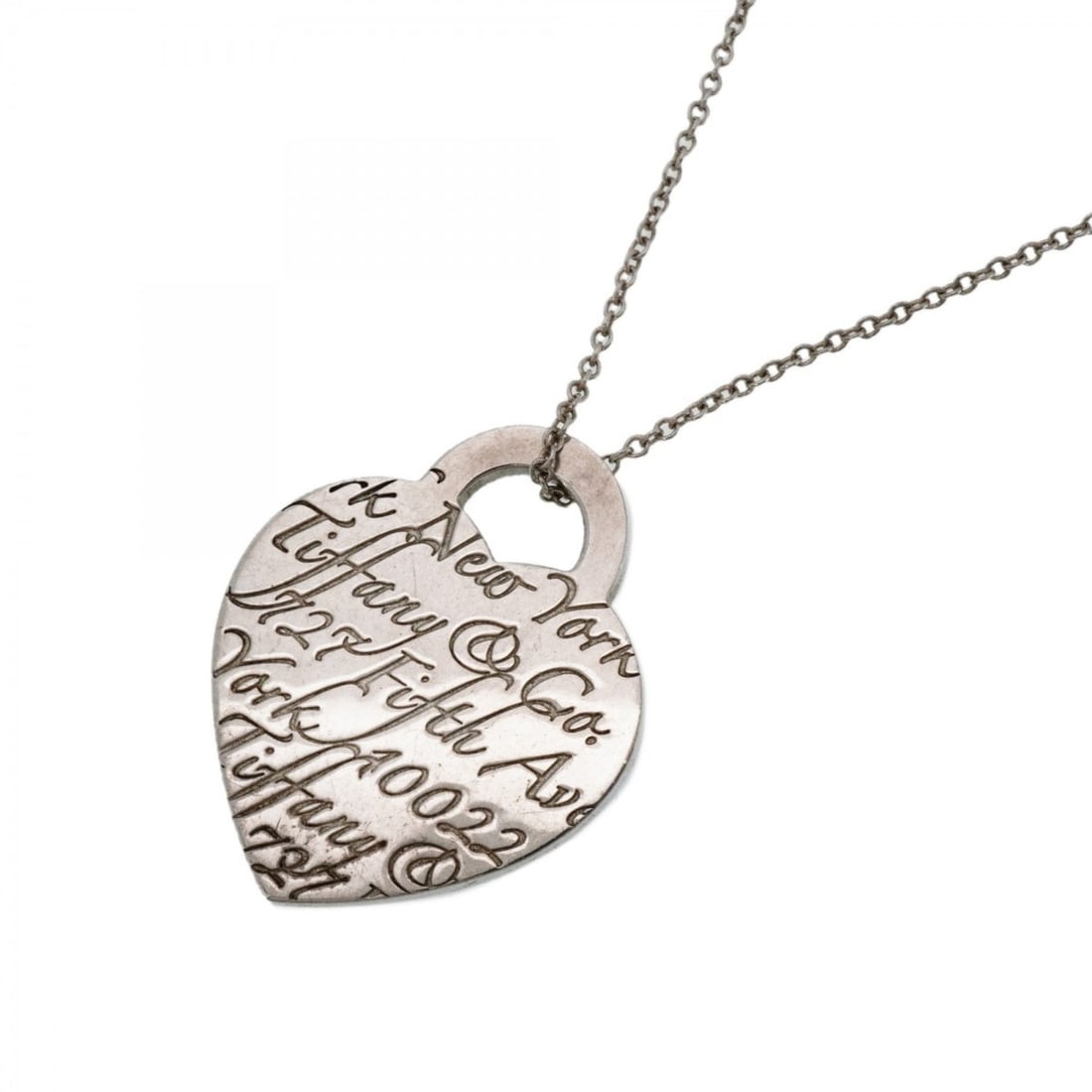 Tiffany Notes Heart Tag Necklace in Silver 925 for Women, P2267433: --- Catalog ---Category: SizePendant Size: 25.3mm x 20.7mm / 0.99'' x 0.81''Neck Circumference: 40.5 cm / 15.94''Category: DesignGender: WomenMaterial: Silver 925Necklace Type: NecklaceCategory: Gener