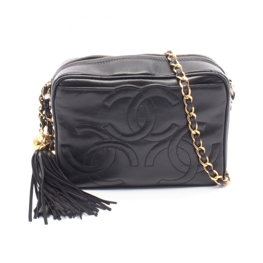 CHANEL Triple Coco Mark Shoulder Bag/Handbag in Lambskin Leather, Black: --- Catalog ---Category: SizeSize (HxWxD): 12cm x 18cm x 7.5cm / 4.72'' x 7.08'' x 2.95''Category: DesignType: Shoulder bagColor: BlackGender: WomenMaterial: Leather Category: GeneralBrand: Chanel---