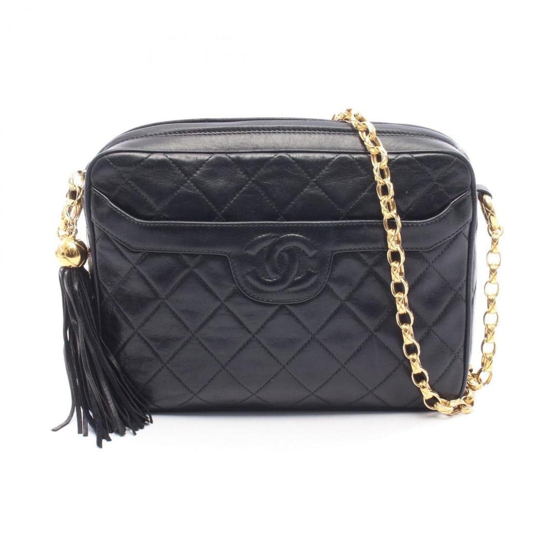 CHANEL Matelasse Shoulder Bag/Handbag in Lambskin Leather, Women's, Black: --- Catalog ---Category: SizeSize (HxWxD): 17cm x 22.5cm x 6cm / 6.69'' x 8.85'' x 2.36''Category: DesignType: Handbag, Shoulder bagColor: BlackGender: WomenMaterial: Leather Hardware Color: GoldLeath