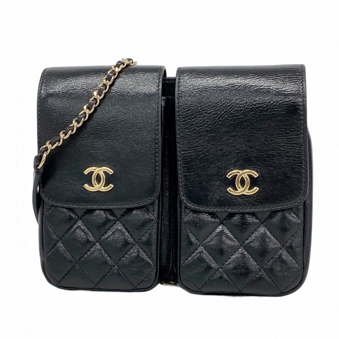 Chanel Matelasse Shoulder Bag with Chain in Black Champagne Calfskin, Women's, P2376960: --- Catalog ---Category: SizeSize (HxWxD): 17.5cm x 20cm x 3cm / 6.88'' x 7.87'' x 1.18''Category: DesignType: Shoulder bagColor: BlackGender: WomenMaterial: Leather Hardware Color: Champagne goldLeat