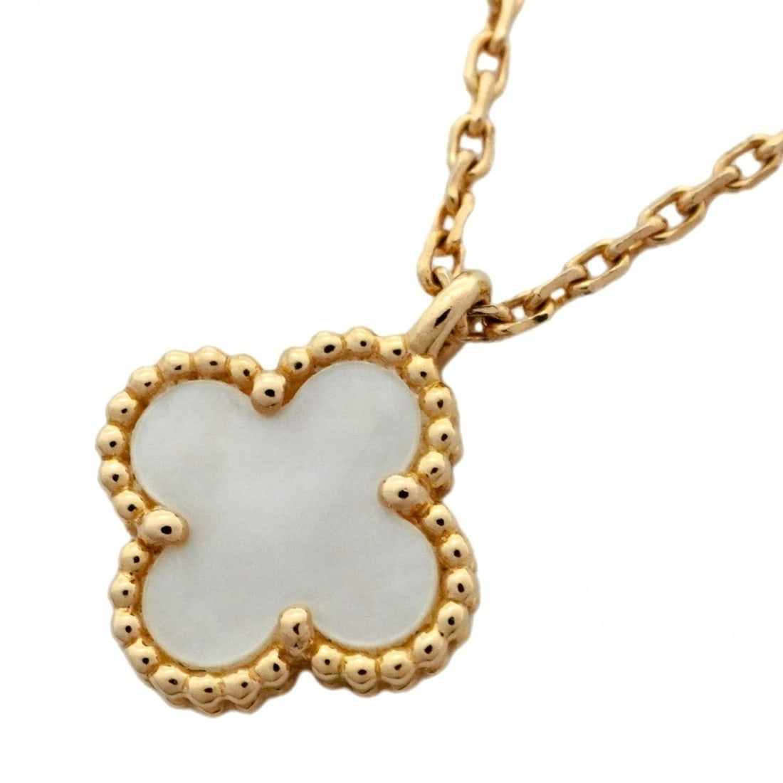 Van Cleef & Arpels Sweet Alhambra Necklace in 18K Yellow Gold with Mother-of-Pearl for Women: --- Catalog ---Category: SizePendant Size: 11.6mm x 9.3mm / 0.45'' x 0.36''Neck Circumference: 38 cm - 40 cm / 14.96'' - 15.74''Category: DesignGender: WomenMaterial: Mother of pearl, Yellow gold (18K