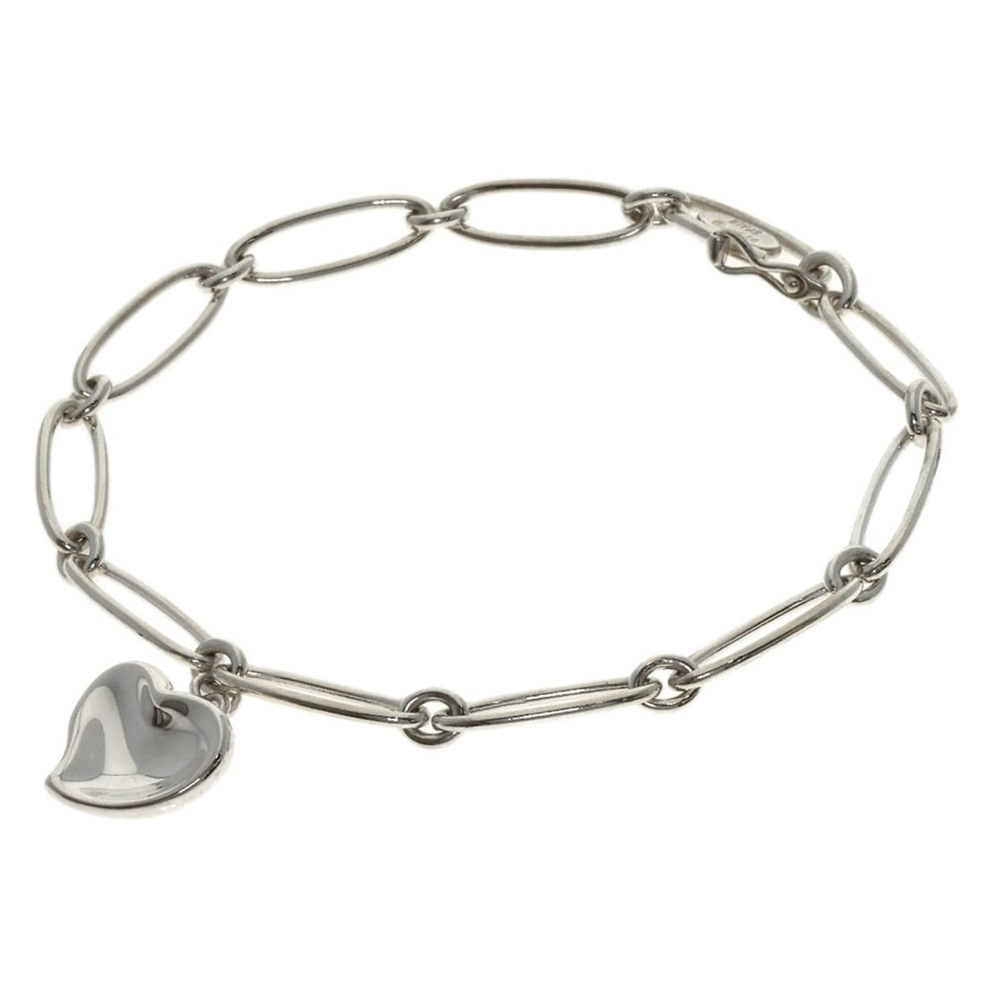 Tiffany & Co. Full Heart Bracelet, Silver, Women's: --- Catalog ---Category: SizeWidth: 5.6mm / 0.22''Length: 17.5cm / 6.88''Weight: 8.6g / 0.3oz.Category: DesignType: Charm braceletMetal: SilverGender: WomenCategory: GeneralLine: Full HeartBrand: Tiff