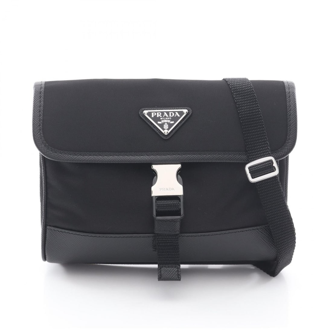 Prada Re-Nylon Tessuto+Saffiano Shoulder Bag/Handbag in Nylon and Saffiano Leather, Men's, Black,: --- Catalog ---Category: SizeSize (HxWxD): 12cm x 18cm x 3cm / 4.72'' x 7.08'' x 1.18''Category: DesignType: Handbag, Shoulder bagColor: BlackGender: MenMaterial: Nylon , Leather Leather/Fur Type: Saf