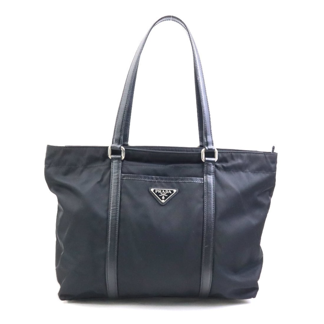 Prada handbag in nylon and leather, black, for men women, free shipping, h31943a: --- Catalog ---Category: SizeSize (HxWxD): 29cm x 34cm x 14cm / 11.41'' x 13.38'' x 5.51''Category: DesignType: HandbagColor: BlackGender: Men,WomenMaterial: Nylon , Leather Category: GeneralBrand: Pr